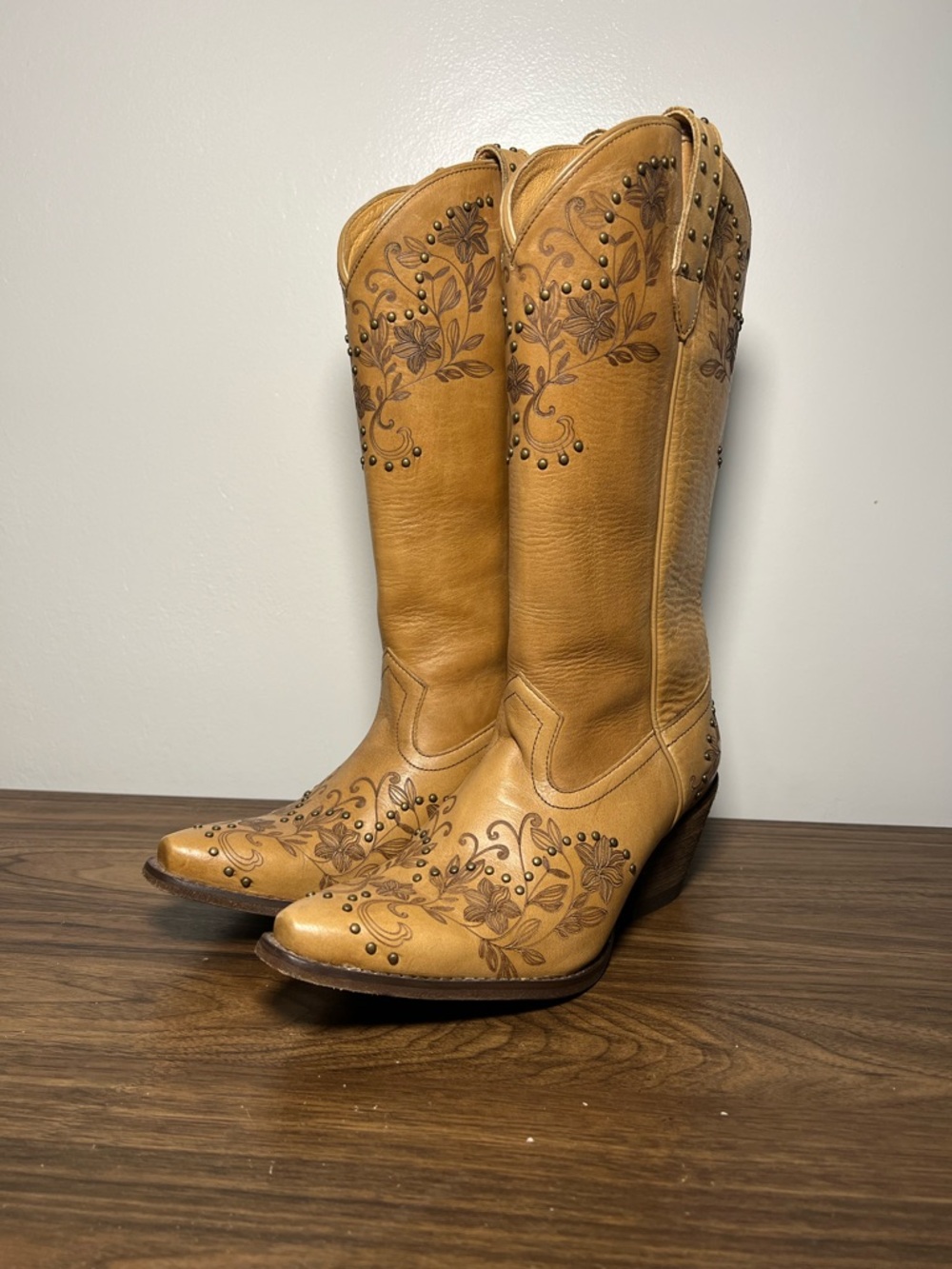 Shyanne Women's Dahlia Western Boot Snip Toe - Picture 2 of 9